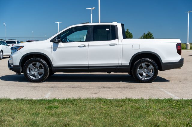 2025 Honda Ridgeline TrailSport photo 4