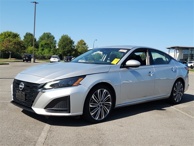 2023 Nissan Altima 2.5 SL photo 6