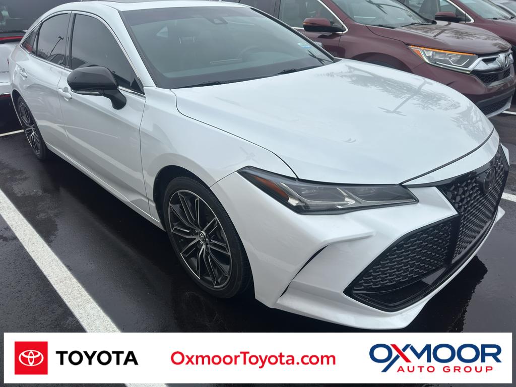 2019 Toyota Avalon Touring's photo