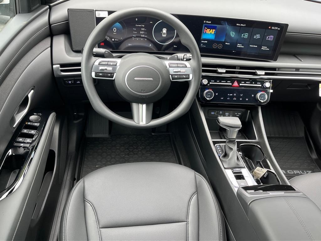 2025 Hyundai Santa Cruz SEL Activity photo 2
