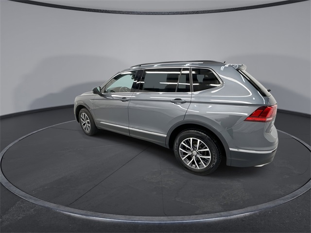2020 Volkswagen Tiguan SE photo 3
