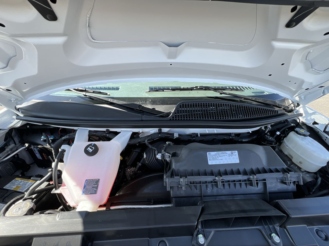 2025 Chevrolet Express Cargo 2500 photo 25