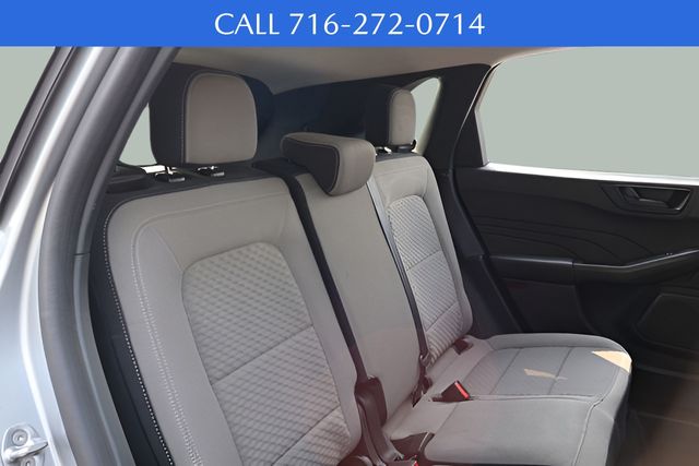 2022 Ford Escape SE photo 9