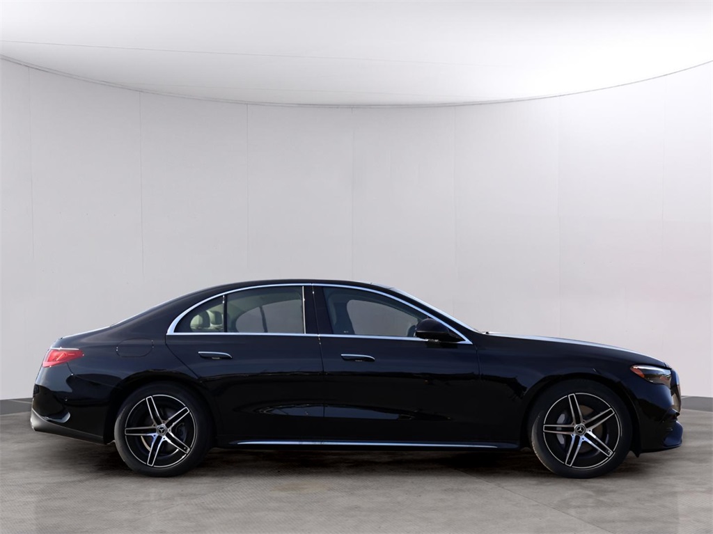 2025 Mercedes Benz E 350 photo 4