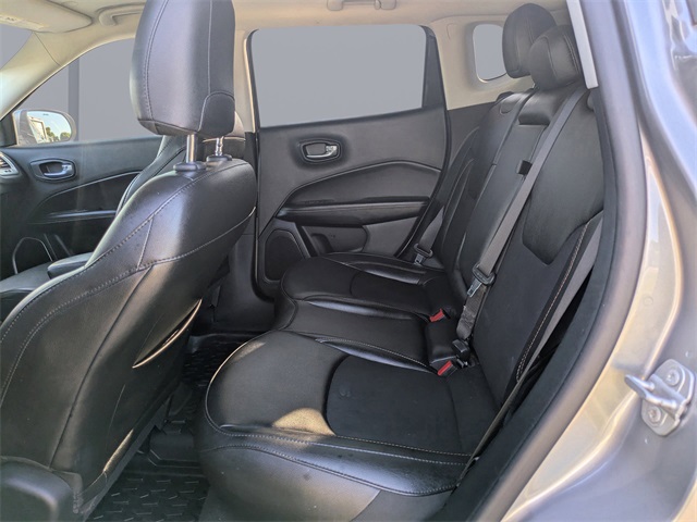 2020 Jeep Compass Latitude photo 12