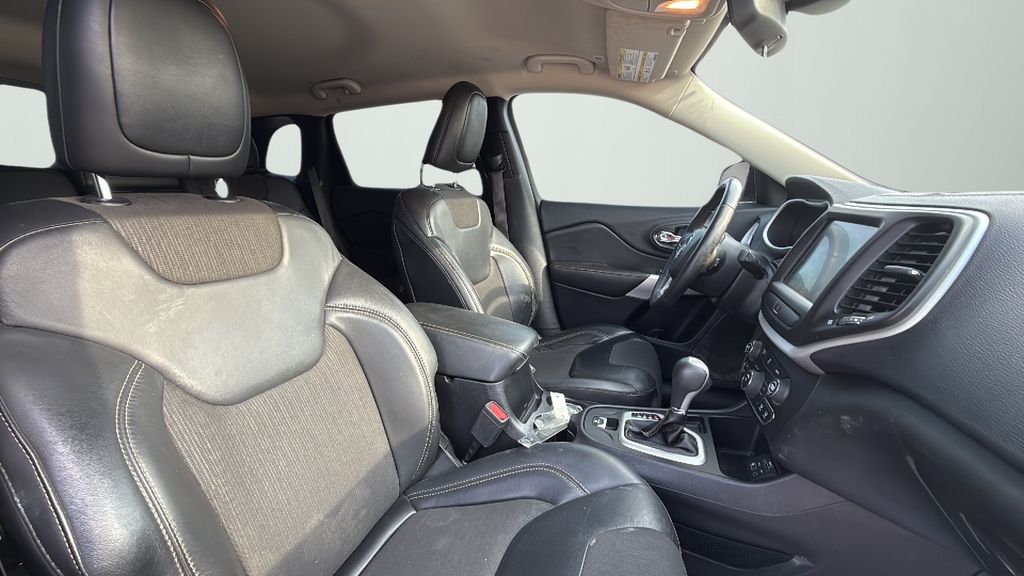 2018 Jeep Cherokee Latitude photo 4