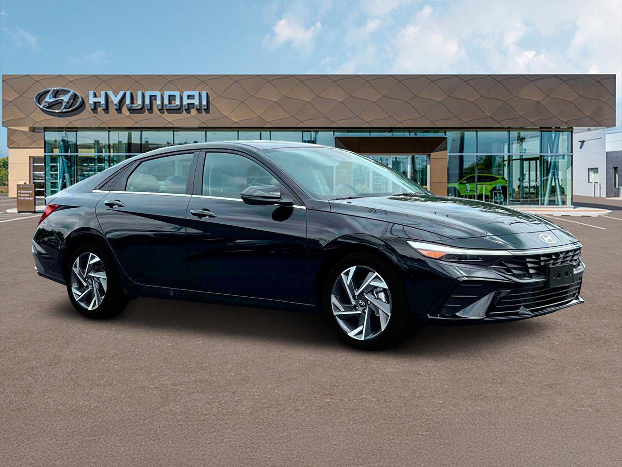 2025 Hyundai Elantra Limited photo 10