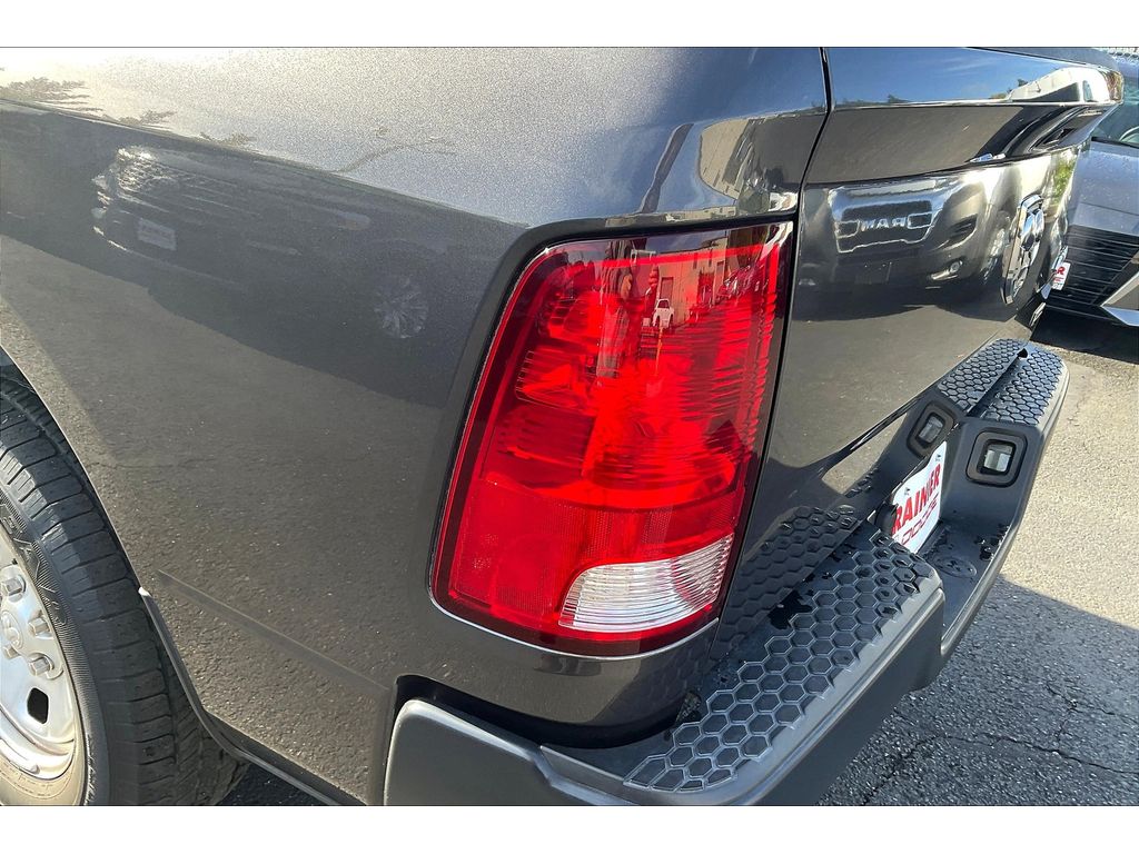 2016 Ram 1500 Tradesman photo 26