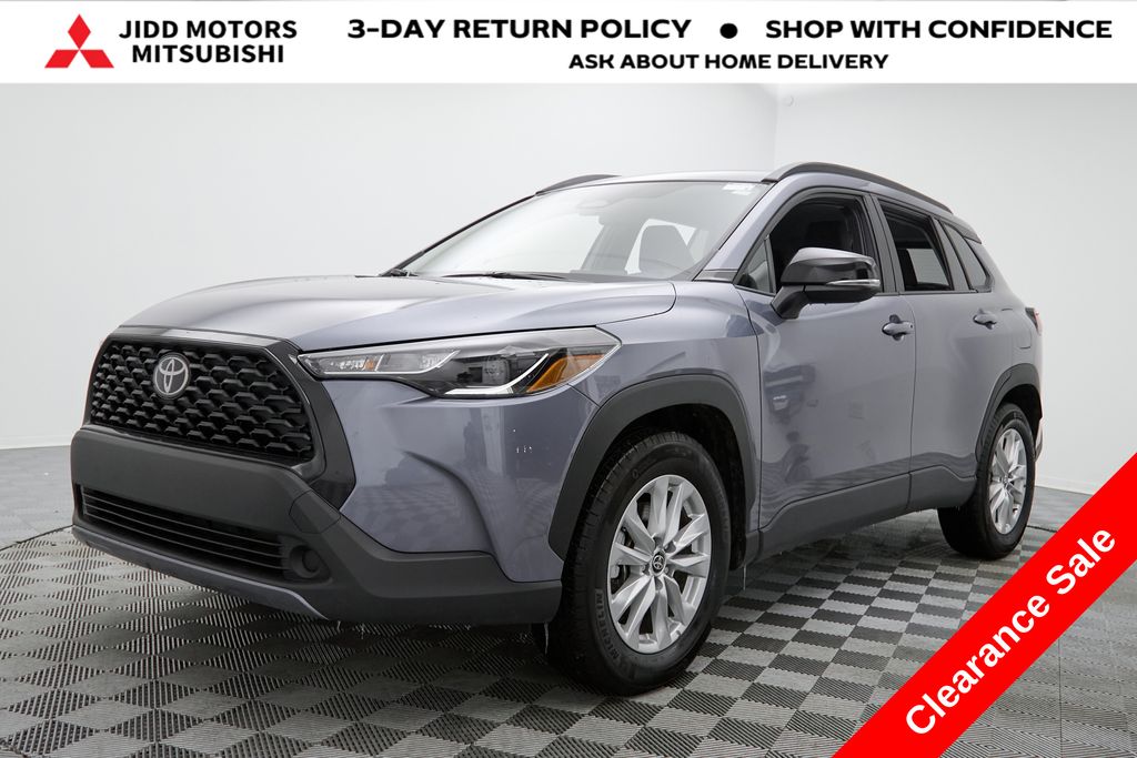 2025 Toyota Corolla Cross LE