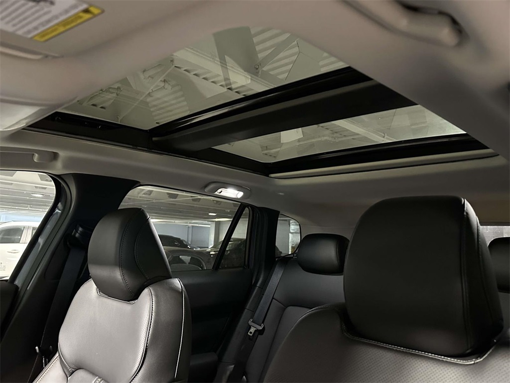2025 Mazda CX-50 Premium photo 4
