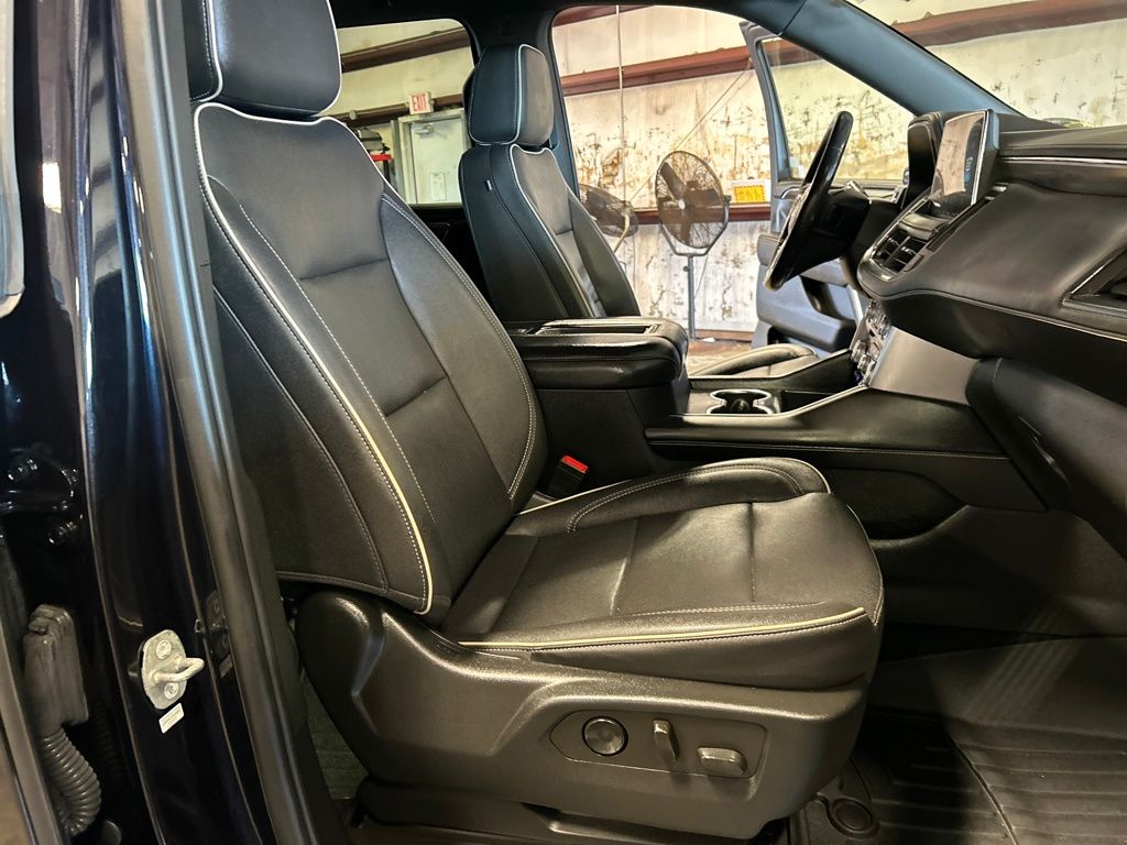 2022 Gmc Yukon XL SLT photo 30