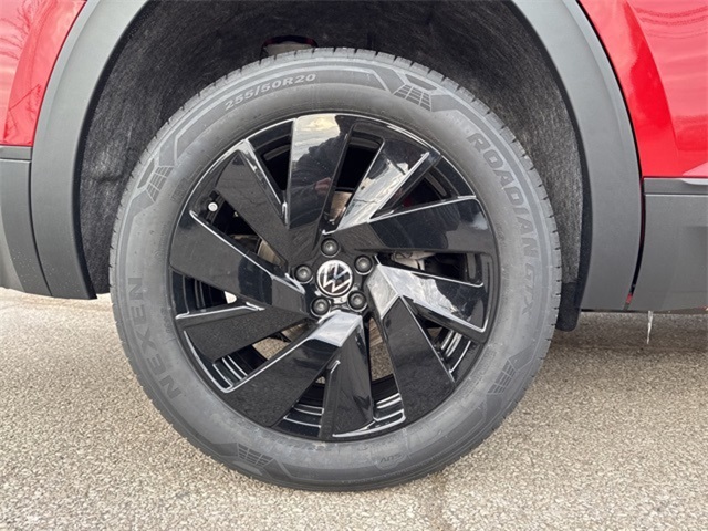 2025 Volkswagen Atlas SE Technology photo 12