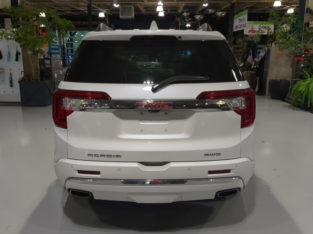 2023 Gmc Acadia Denali photo 7
