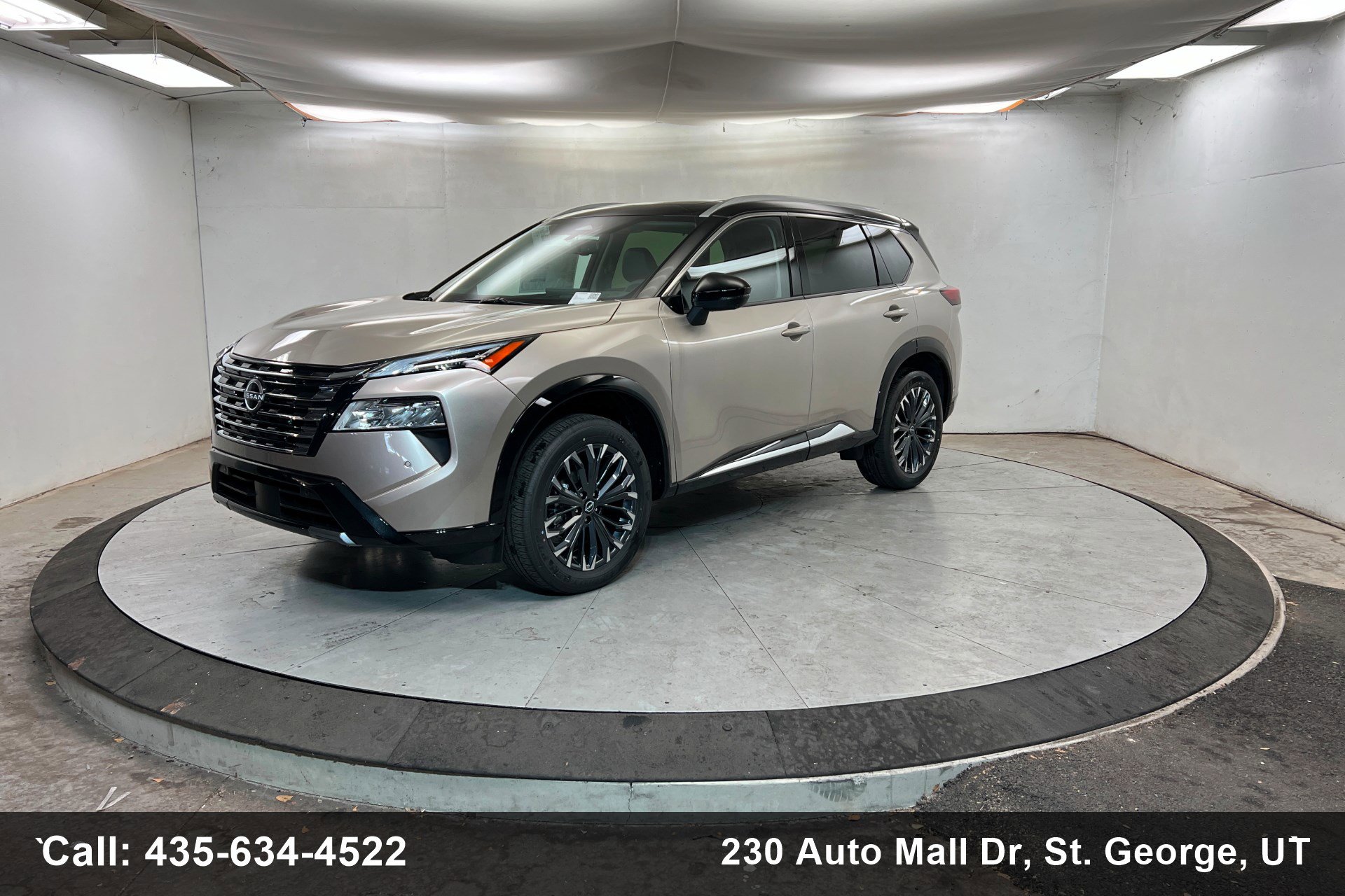 2026 Nissan Rogue Platinum's photo