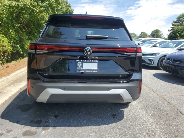 2025 Volkswagen Tiguan SE photo 3