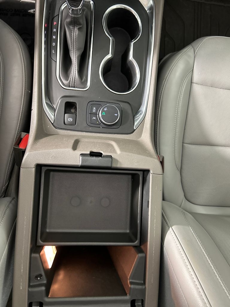 2021 Chevrolet Traverse Premier photo 21