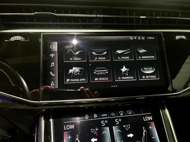2021 Audi RS Q8 photo 16