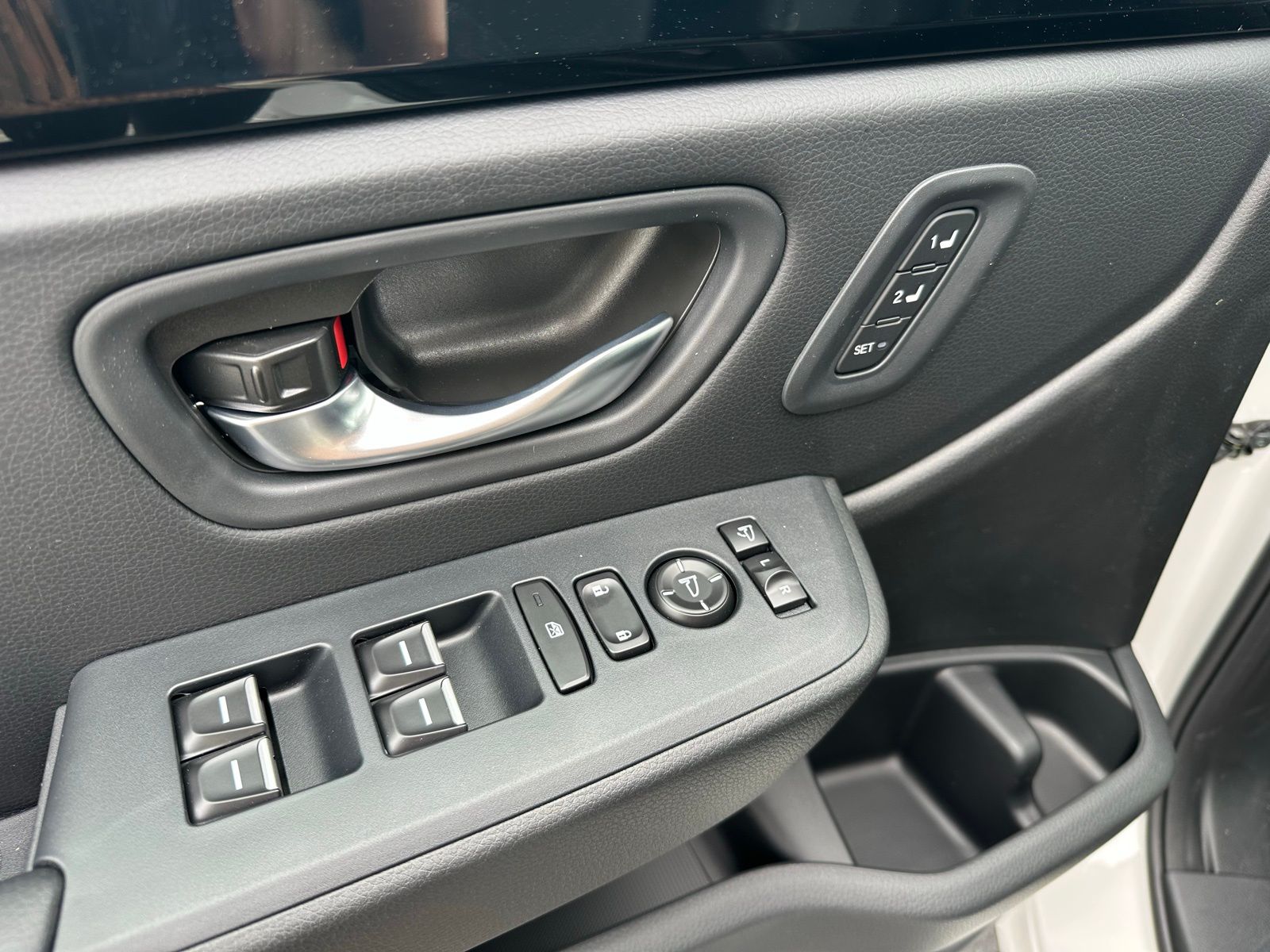 2025 Honda Pilot TrailSport photo 10