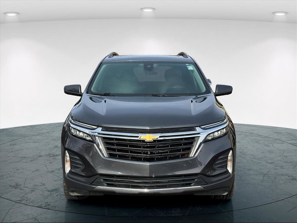 2022 Chevrolet Equinox LT photo 2