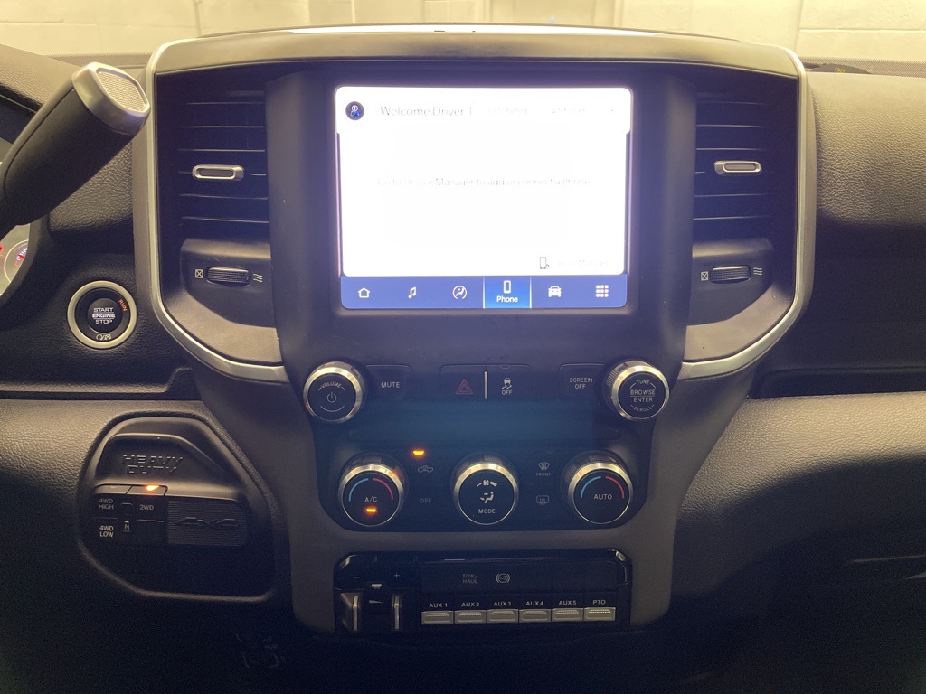 2022 Ram 3500 SLT photo 11