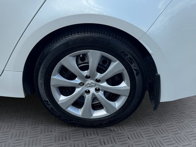 2022 Toyota Corolla LE photo 25
