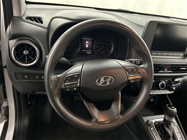 2023 Hyundai Kona SE photo 7