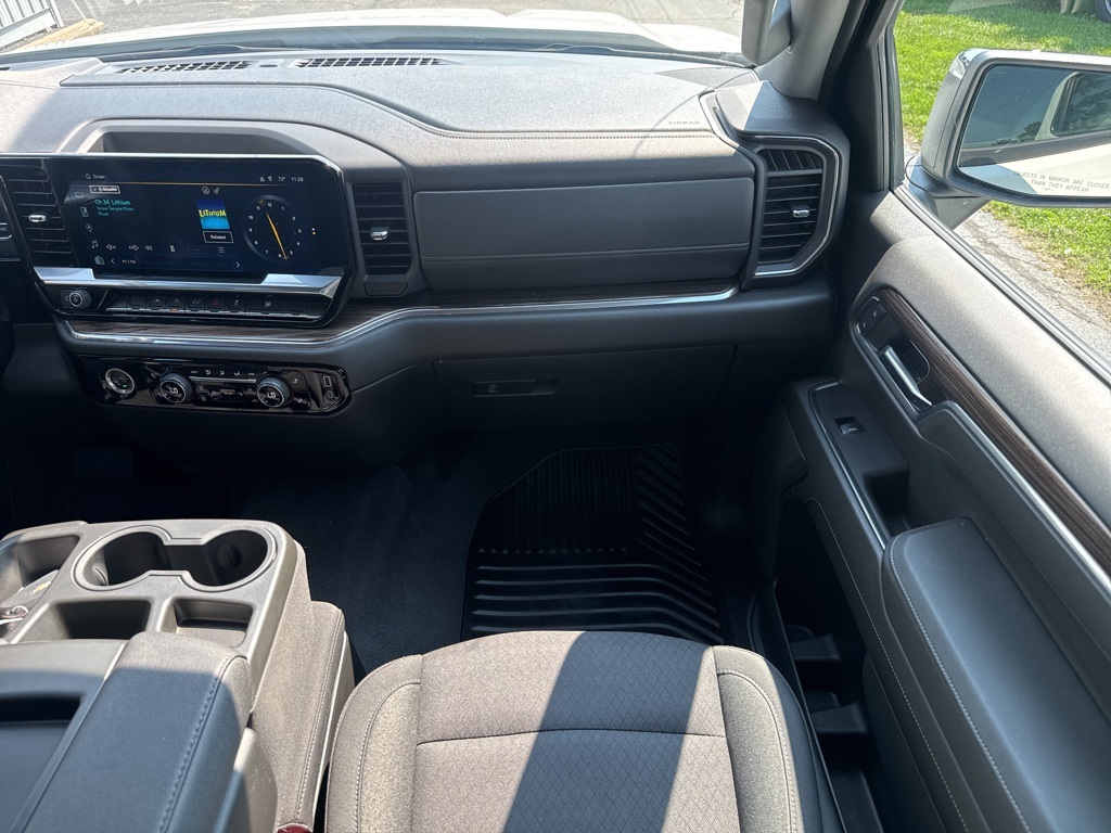 2023 Chevrolet Silverado 1500 LT photo 22