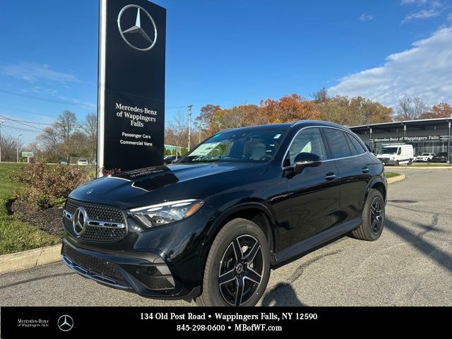 2026 Mercedes-Benz GLC Base's photo