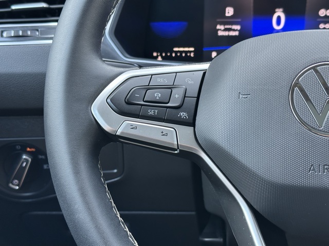 2022 Volkswagen Tiguan SE photo 10
