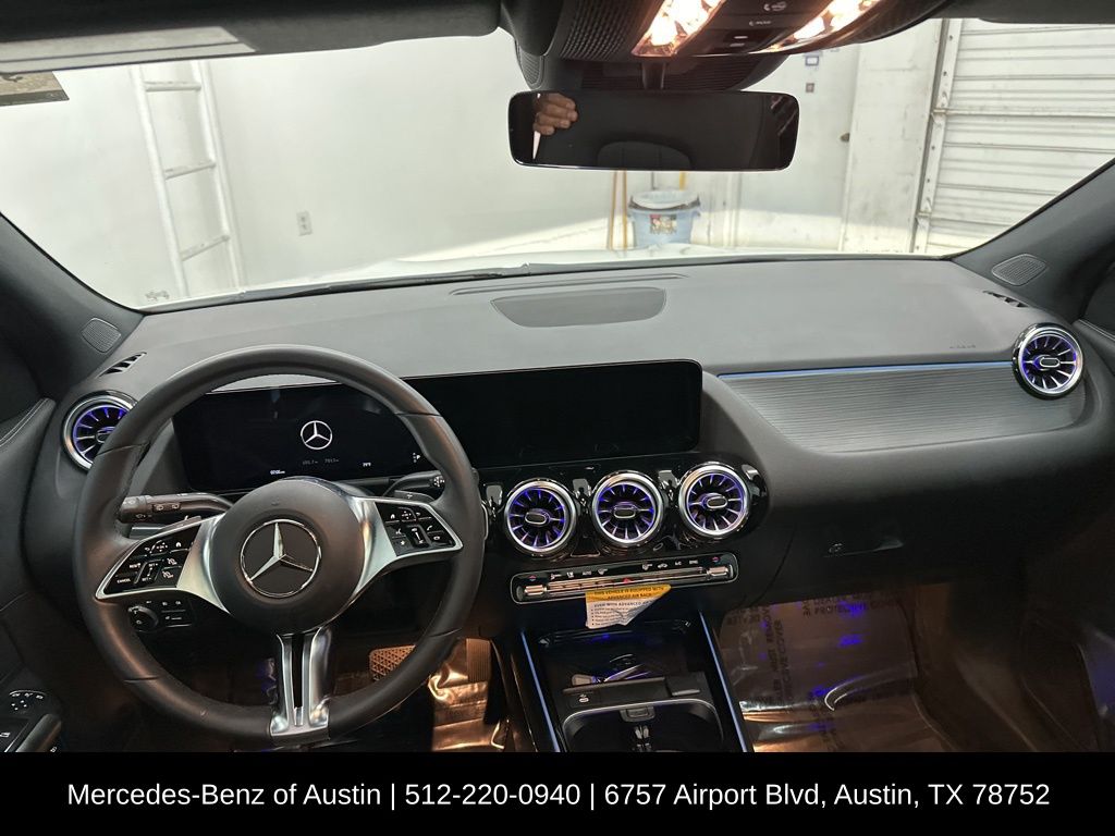 2025 Mercedes Benz GLA 250 photo 16