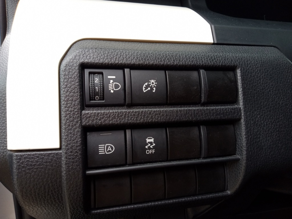 2024 Toyota Tacoma TRD Off-Road photo 25