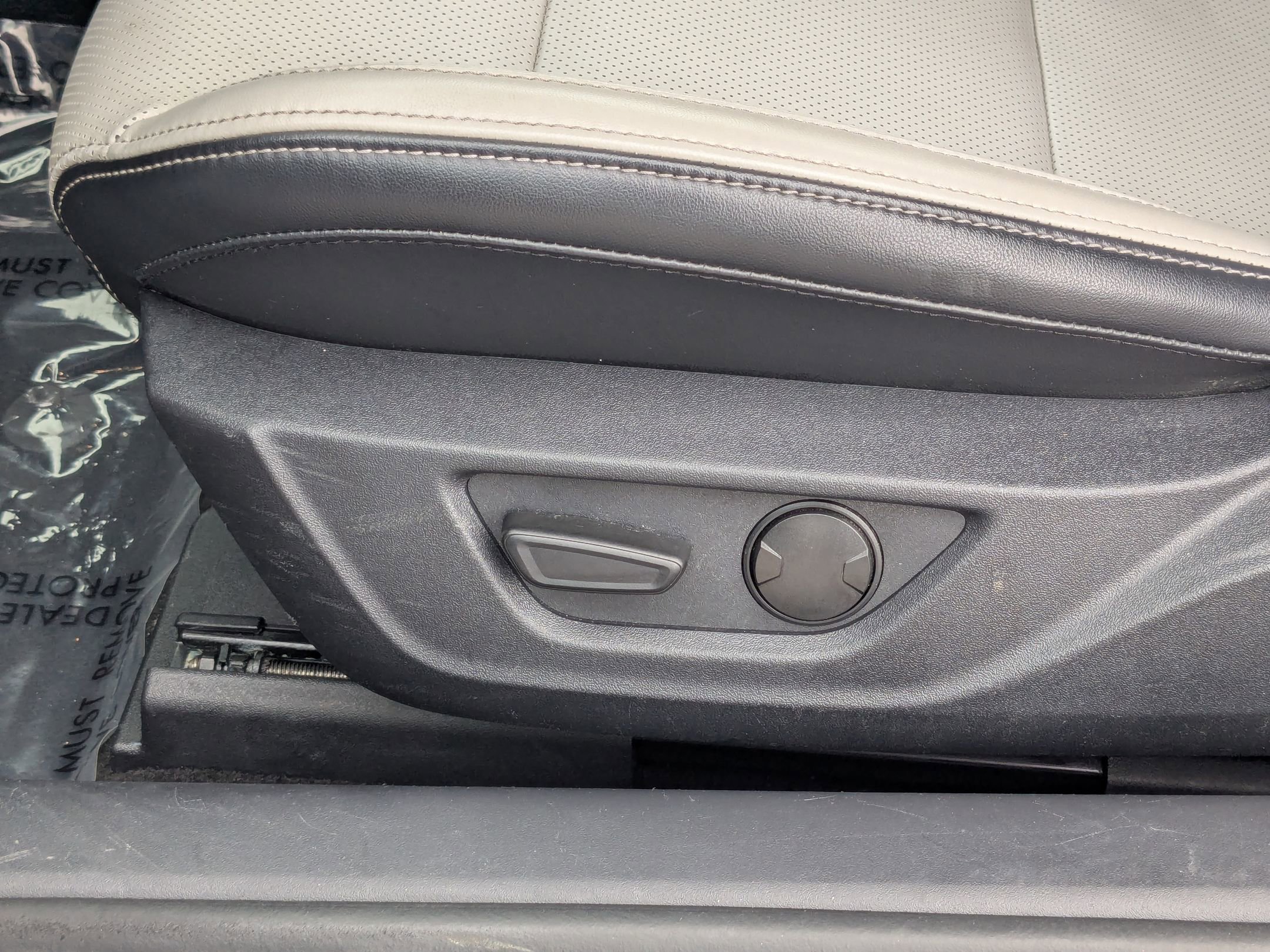 2024 Ford Mustang EcoBoost Premium Convertible photo 16