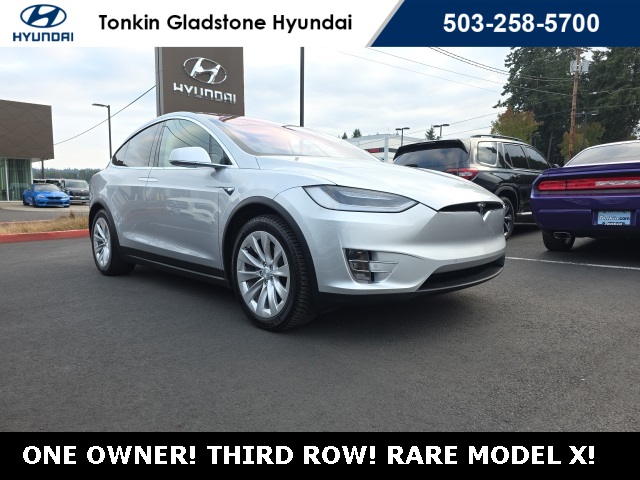 Used 2017 Tesla Model X 75D with VIN 5YJXCAE29HF068087 for sale in Gladstone, OR