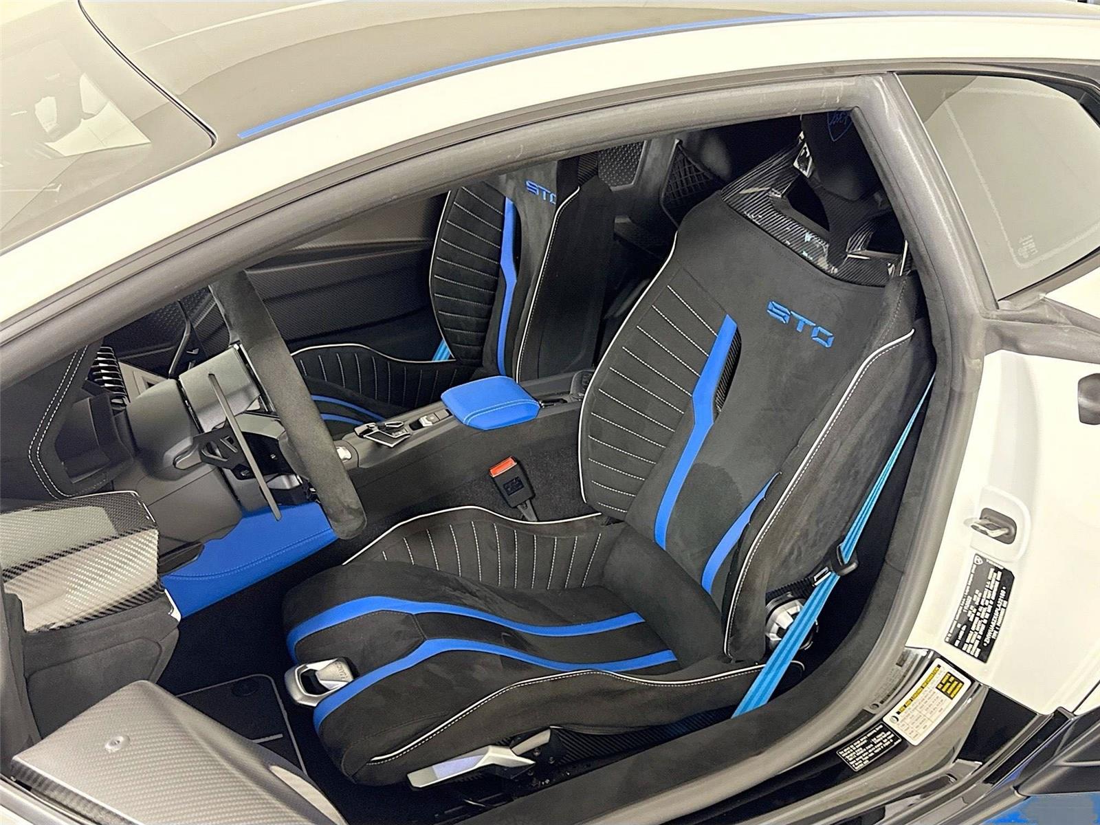 2023 Lamborghini Huracan STO STO photo 10