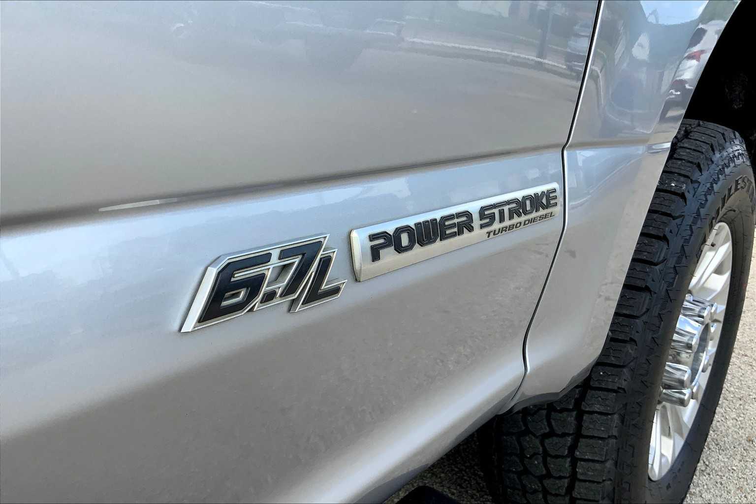 2022 Ford F-250 XLT photo 9