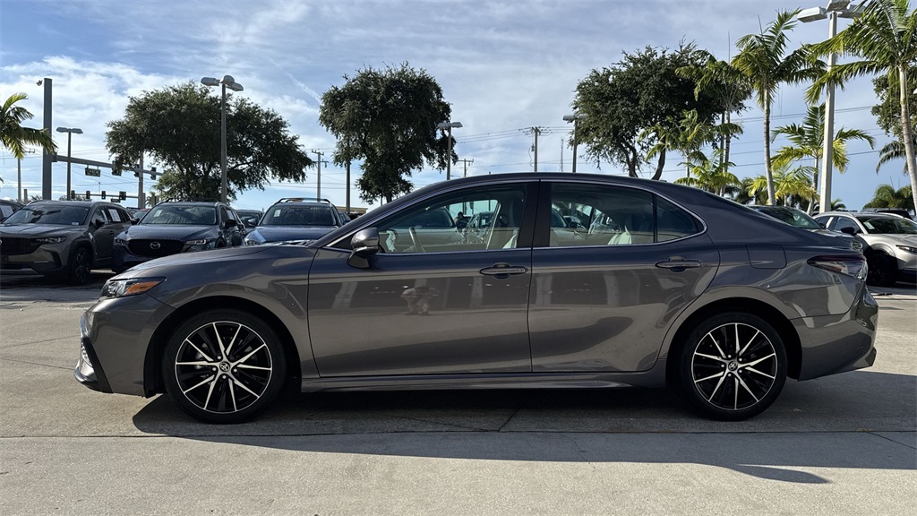 2023 Toyota Camry SE photo 26
