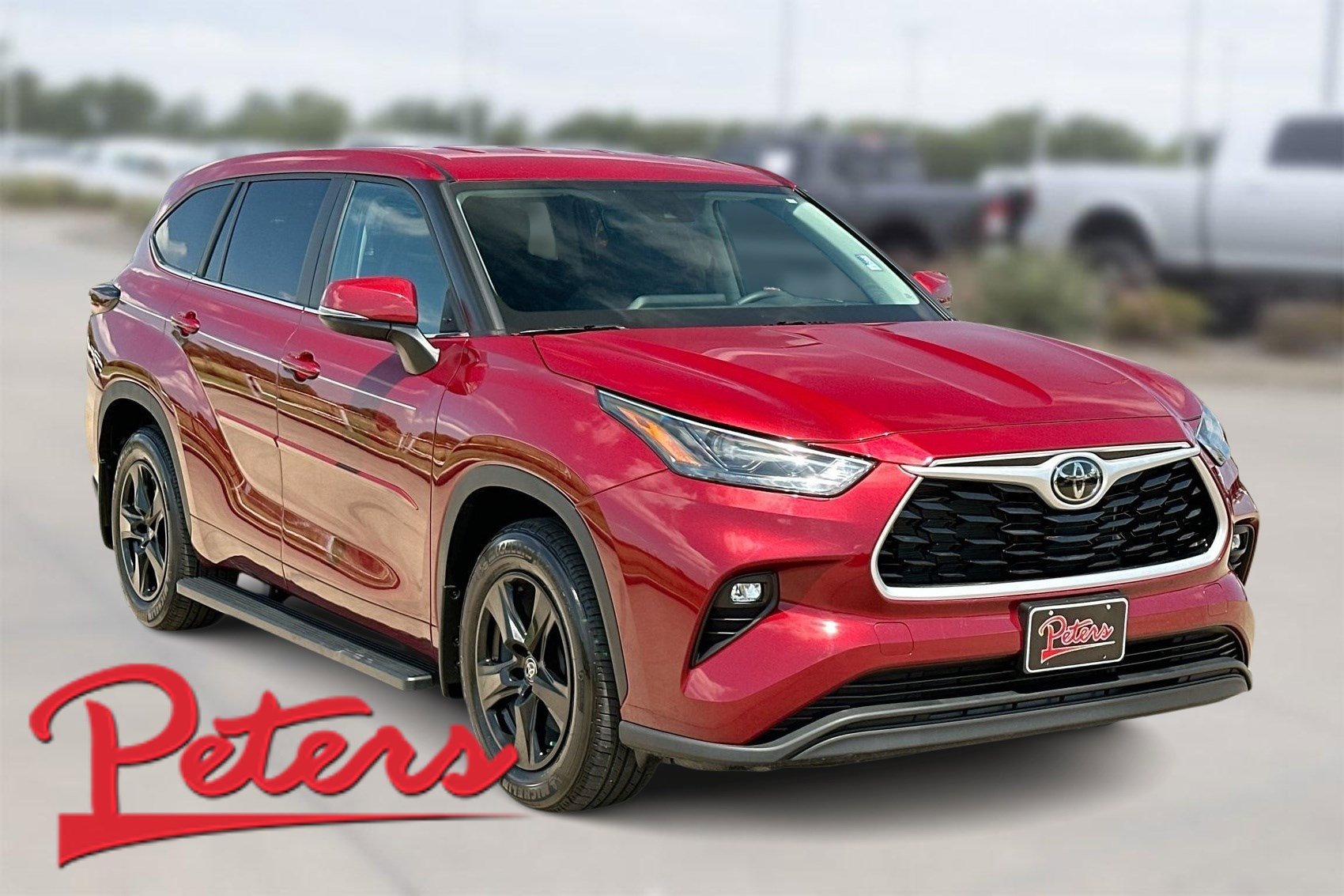 2024 Toyota Highlander LE's photo