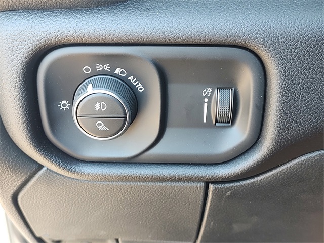 2025 Ram 2500 Big Horn photo 24