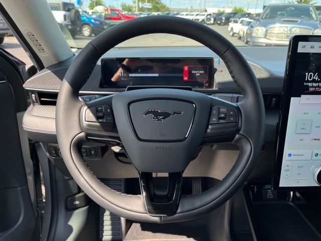 2025 Ford Mustang Mach-E Select photo 18