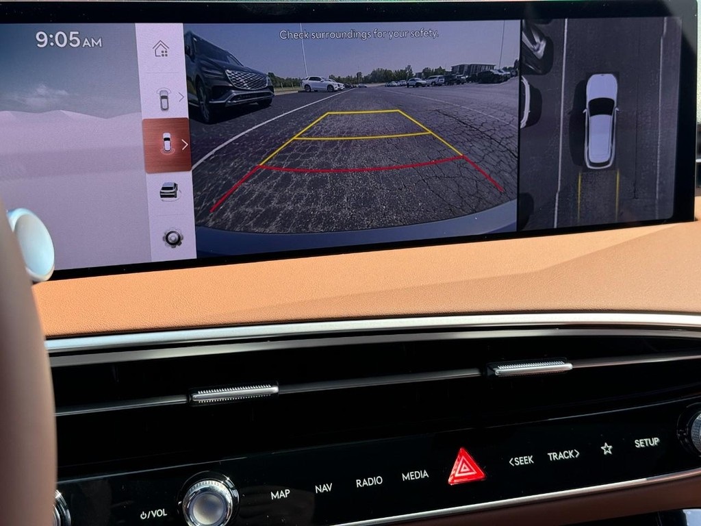 2026 Genesis GV70 2.5T Advanced photo 17