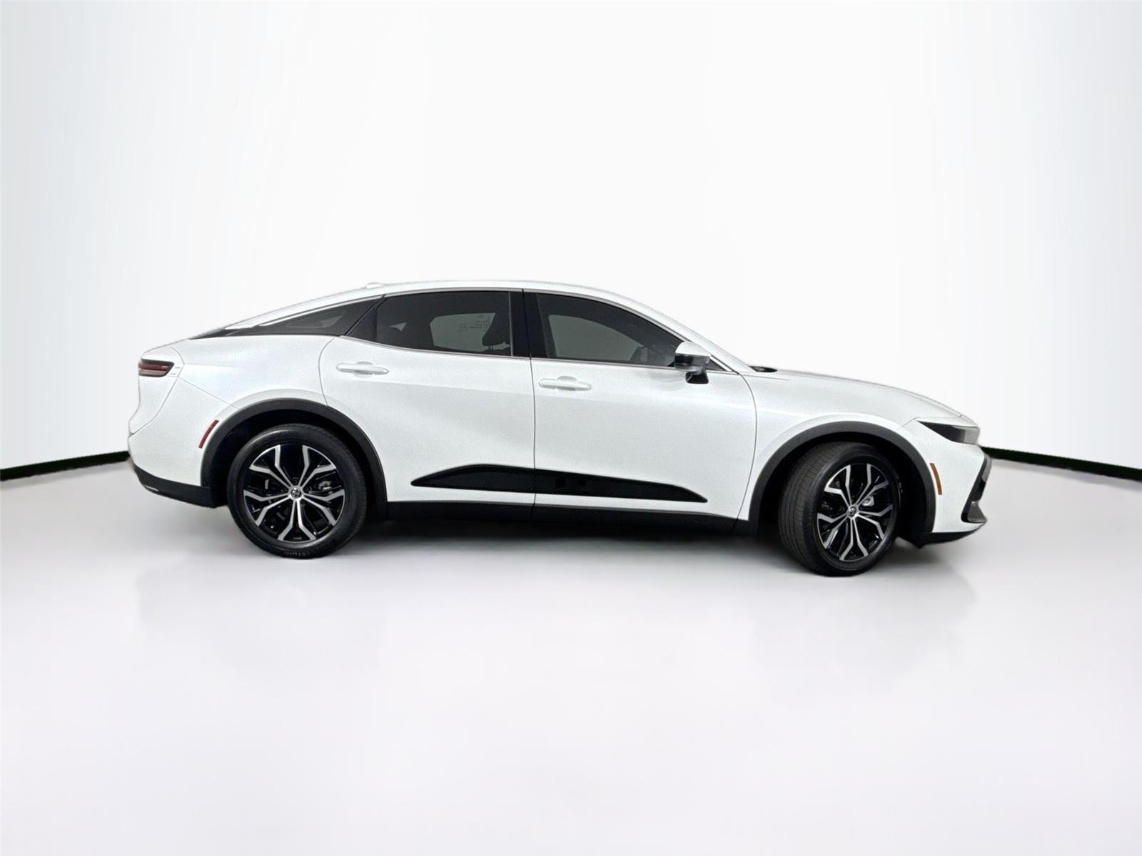 2024 Toyota Crown Limited photo 5
