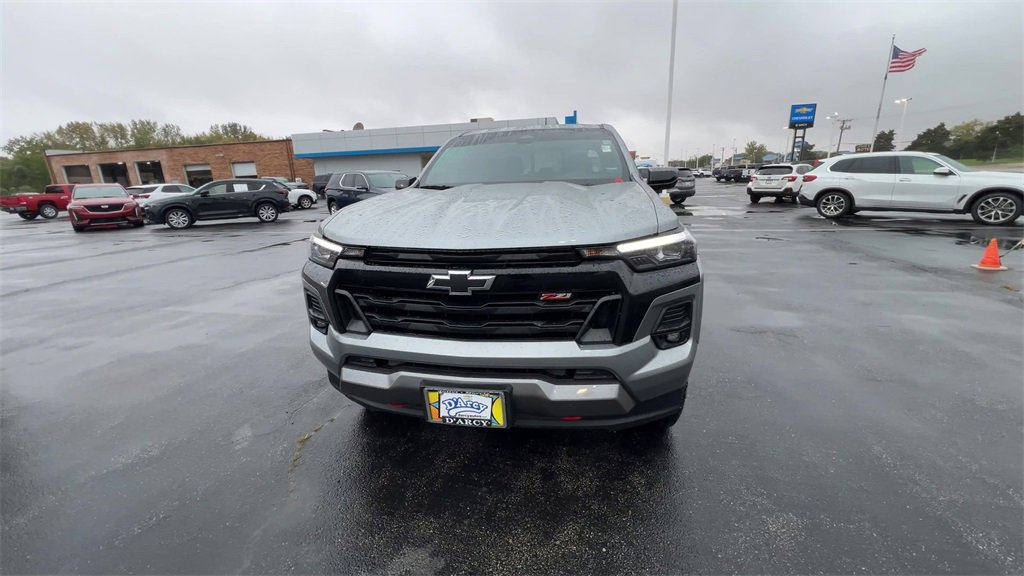 2023 Chevrolet Colorado Z71 photo 3