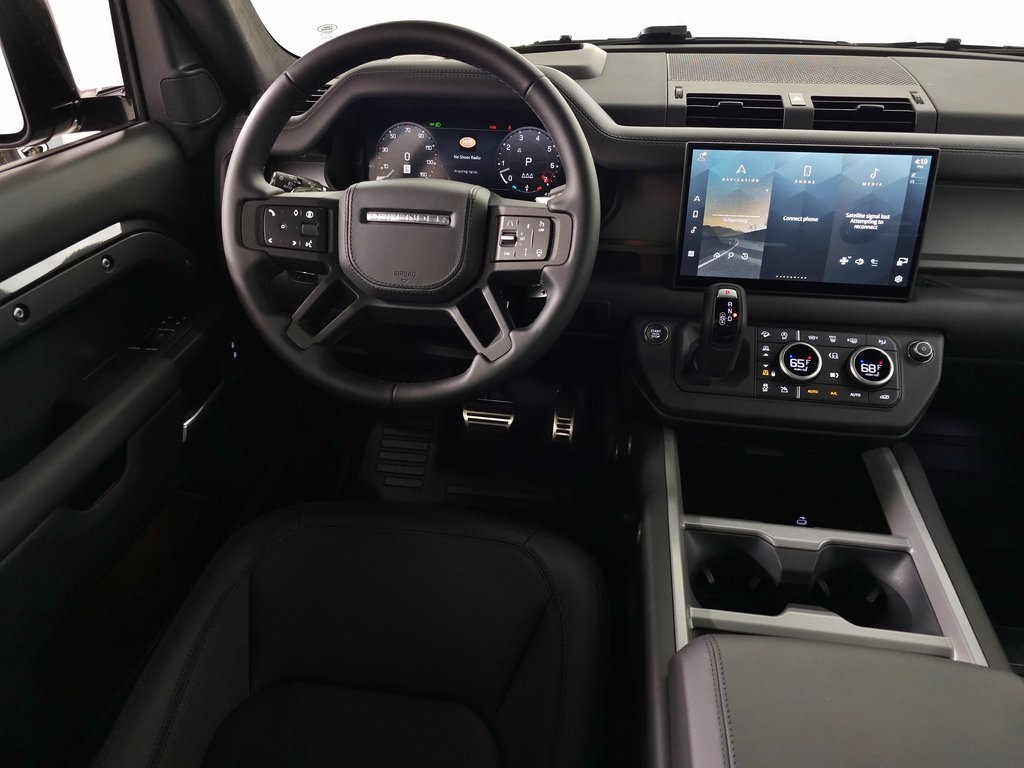 2025 LAND ROVER DEFENDER - Image 17