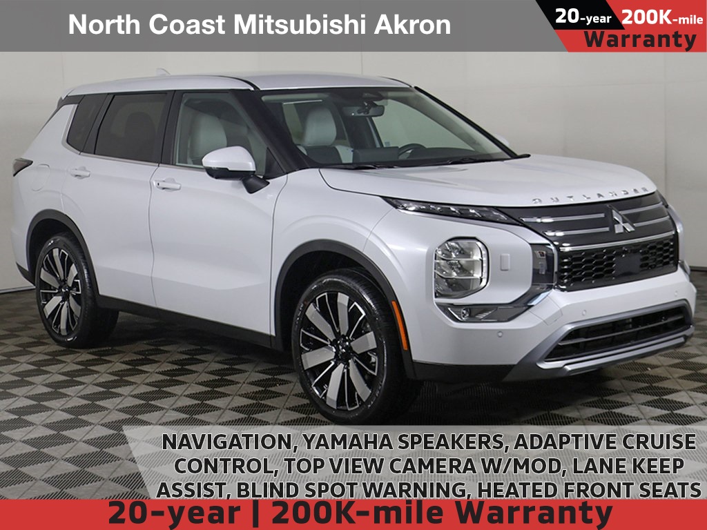 2025 Mitsubishi Outlander SE's photo