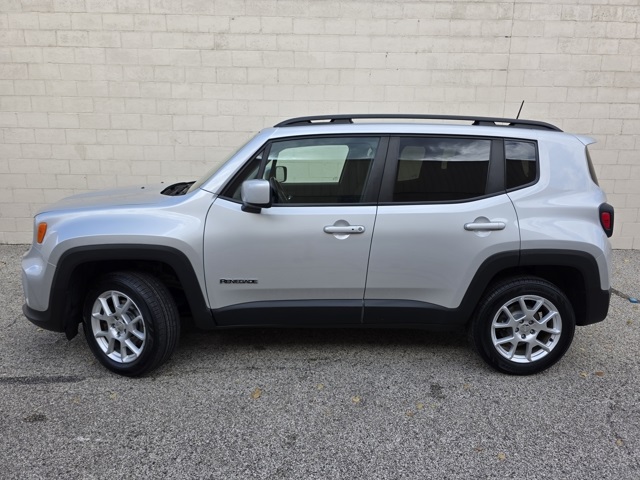 Used 2019 Jeep Renegade Latitude with VIN ZACNJBBB5KPJ75996 for sale in Brook Park, OH