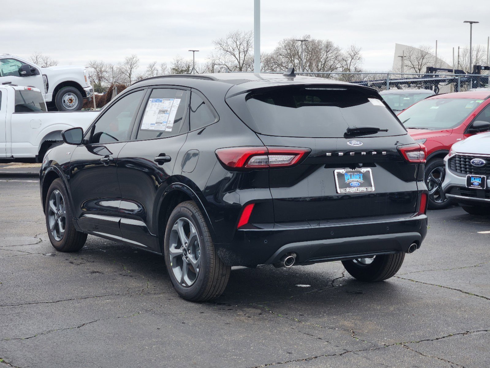 New 2024 Agate Black Metallic Ford ST-Line image 3