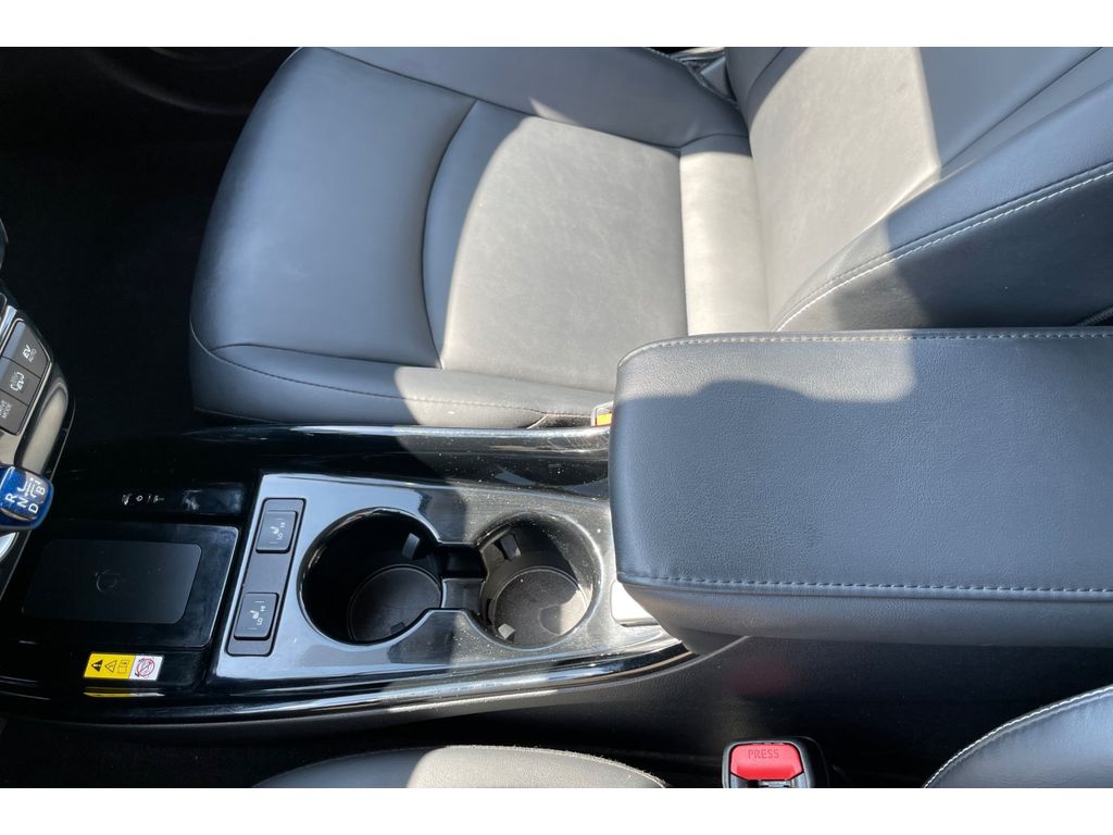 2022 Toyota Prius Prime XLE photo 26