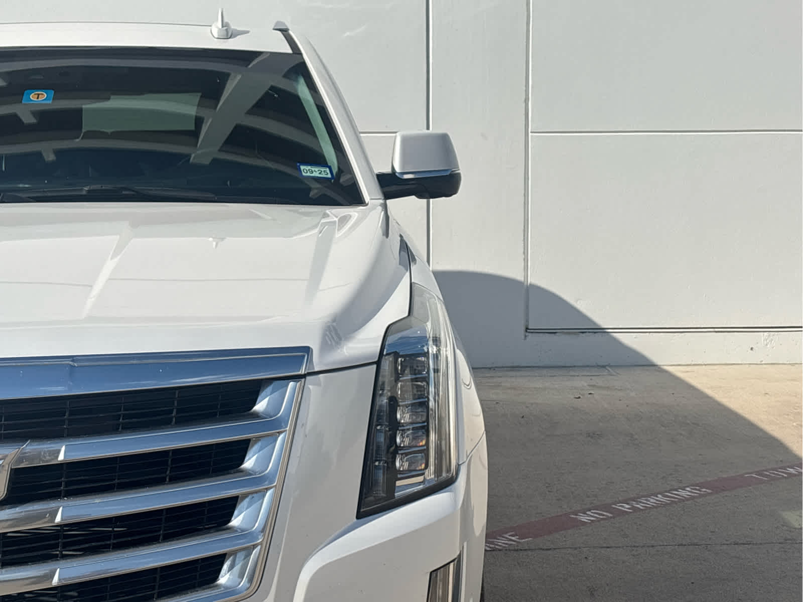 2018 Cadillac Escalade ESV Luxury photo 7