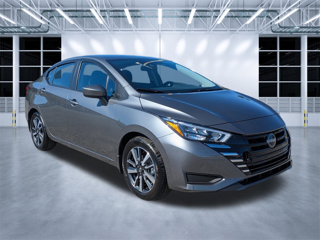 2025 Nissan Versa SV's photo