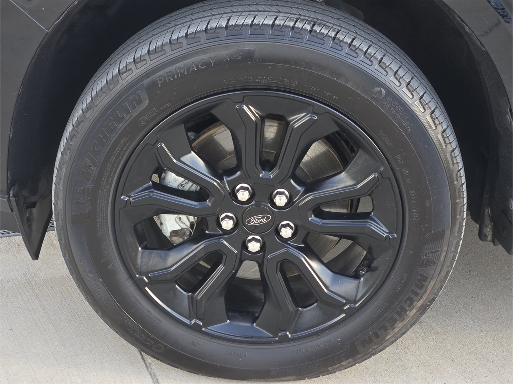 2024 Ford Maverick XLT photo 9